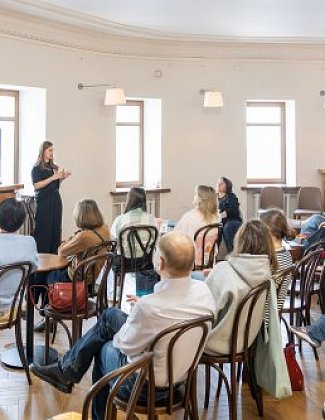 Зрительский клуб Маяковки