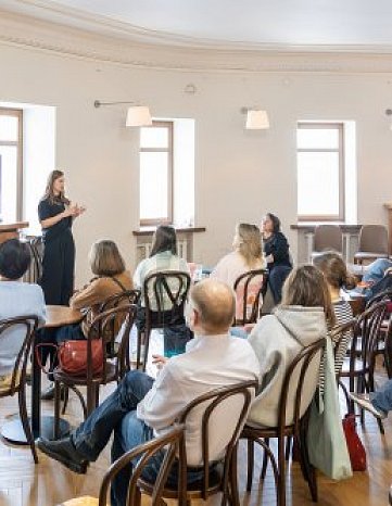 Зрительский клуб Маяковки