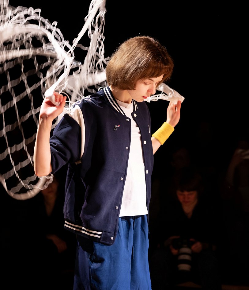 Восьмиклассница