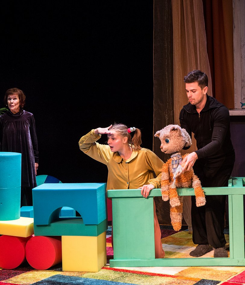 Малыш и кот